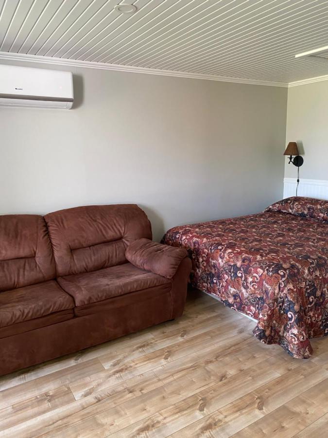 Chalets Glenn ペルセ エクステリア 写真